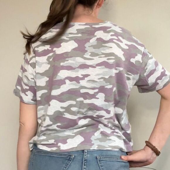 Calvin Klein Purple Camo Cropped Tee  M - Picture 2 of 10